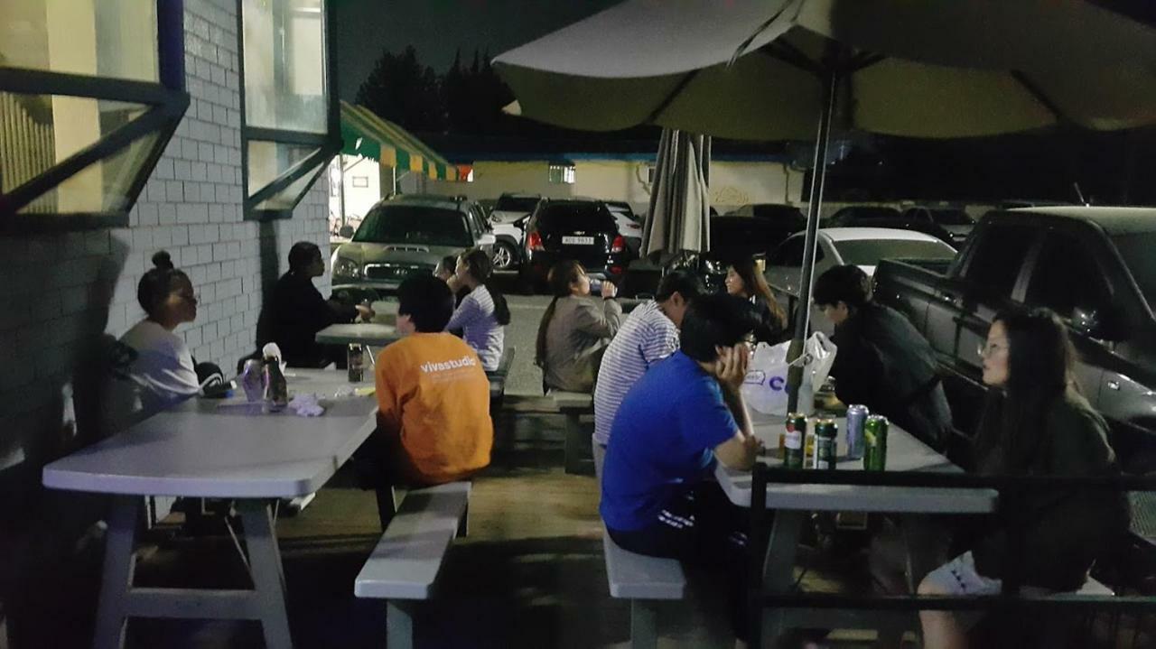 Goodstay Backpackers Gyeongju Guesthouse Esterno foto